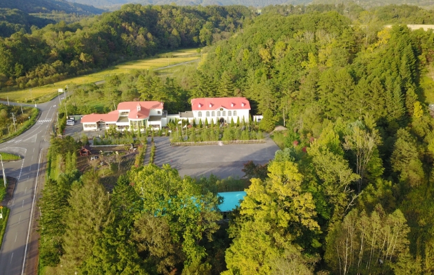 大自然の中の美術館